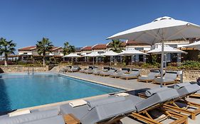 Akrolithos Luxury Suites & Spa